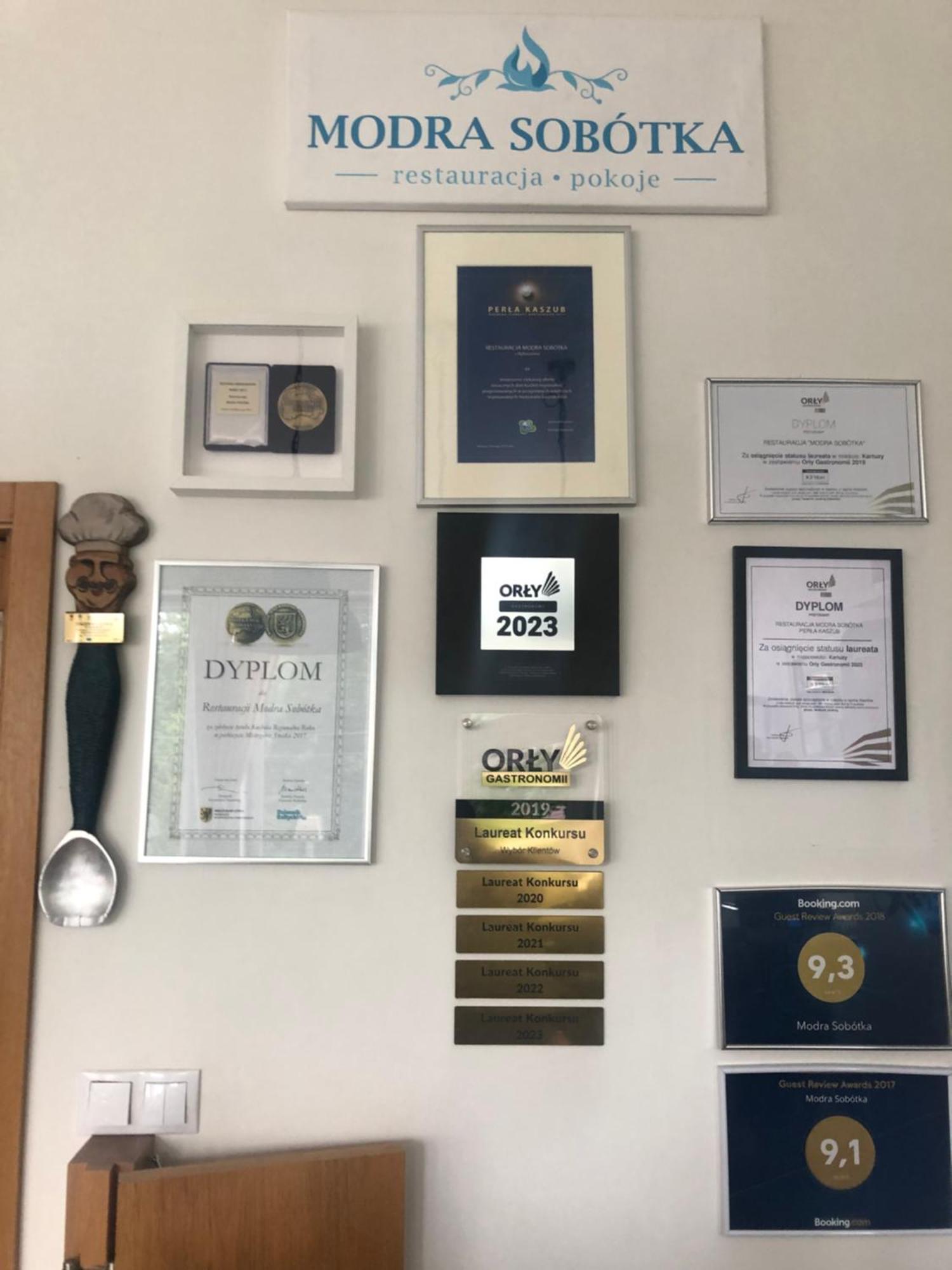 Modra Sobotka Hotel Reboszewo Екстериор снимка